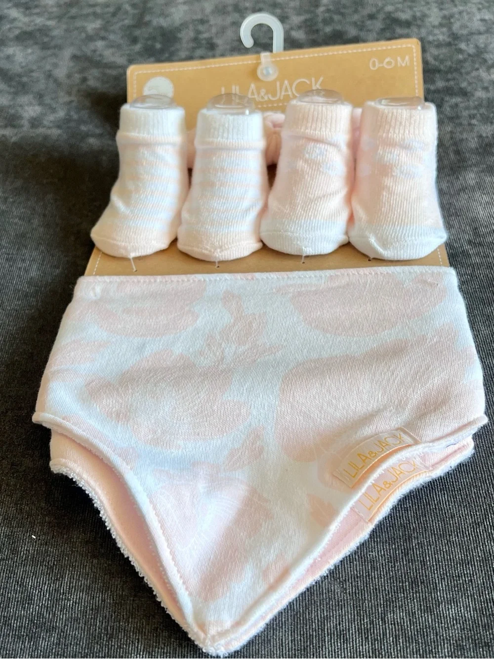 NWT Lila & Jack Headband, Sock and Bib Set Size 0-6 Months